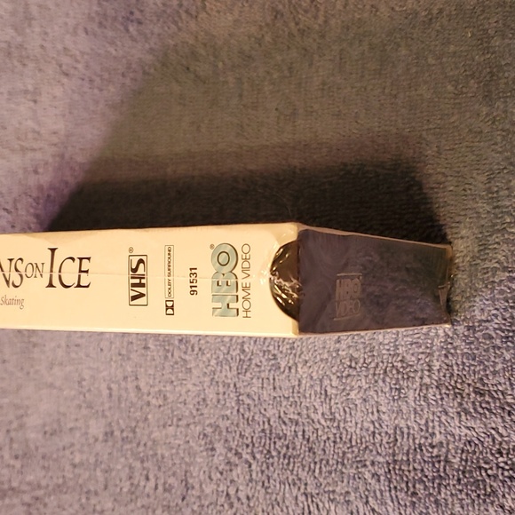 Reflections on ice vhs tape - Picture 3 of 3